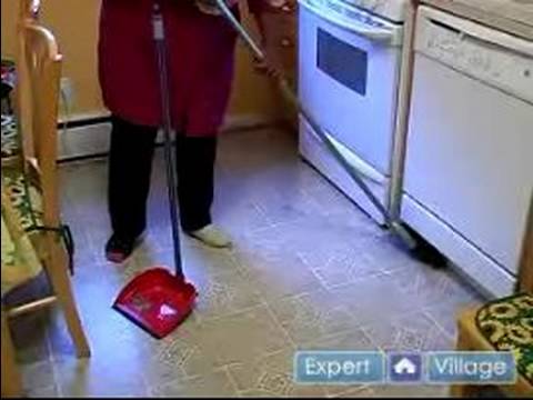 Nasıl Mutfak Temizlik: Nasıl Zemin Süpürme