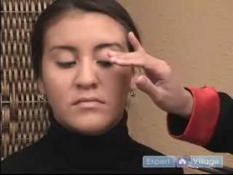 Doğal Makyaj Uygulamak İçin Nasıl : Krem Bazlı Göz Farı Nasıl Uygulanır 