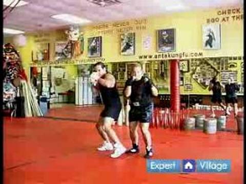 Kickboks Hamle Başlangıç: Nasıl Bir Kanca Yumruk Atmak: Kickboxing Teknikleri Başlayan