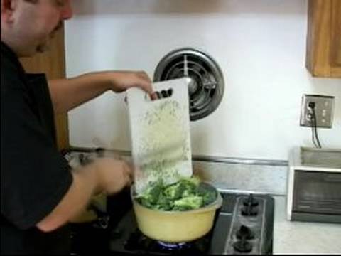 Nasıl Kremalı Brokoli Çorbası Yapmak: Aşçı Brokoli Brokoli Çorbası Krem