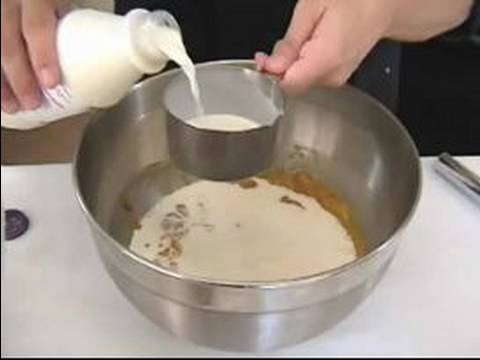 Şükran Günü Yemek Tarifleri : Kabak Pasta İçin Islak Malzemeler Karıştırma 