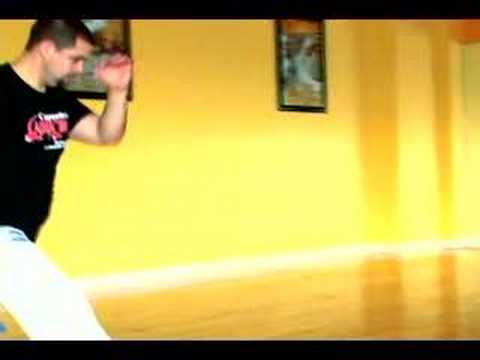 Brezilyalı Capoeira Dövüş Sanatları Rodado Martelo Nasıl Brezilya Dövüş Sanatları Temel Capoeira : 