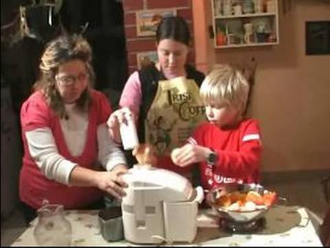 Nasıl Çocuklar İle Yemek Yapmak : Güvenlik &amp; Çocuklarla Mutfak Aletleri Kullanarak 