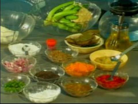 Kolay Hint Vejetaryen Yemek Tarifleri: Vejetaryen Baharatlı Karnabahar Malzemeler
