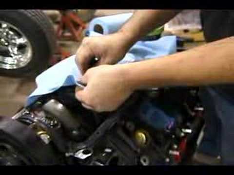 Pt. 1: Bir Ford Thunderbird Bir Chevy 350 Kurulur: Nasıl Bir Motor Blok Bir Delik Matkap Hazırlık Yapılır