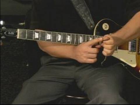 Ritim Oktav Ve Yalıyor Gitar Çalmayı: Nasıl Bir Kurşun Gitar Çimdik Harmonik Oynanır