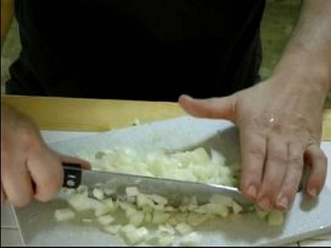 Nasıl Dolması Salatalık Pişmiş: İnce Soğan İçin Doldurulmuş Fırında Salatalık Doğrama