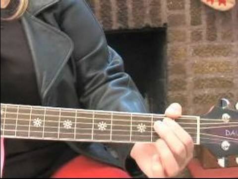 Yeni Başlayanlar İçin Gitar Çalmayı : Gitarda Minör Akor Çalmak İçin Nasıl 