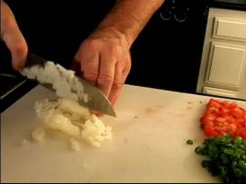 Şef Donno'nın Ton Balığı Tarifi: Ton Balığı Ve Karides Salatalık Spagetti İle Soğan Hazırlama