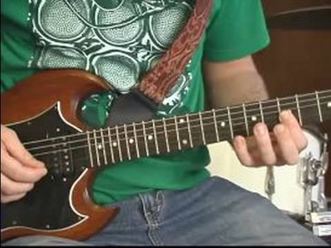 Nasıl Farklı Müzikal Ölçekler Yaklaşmak : Gitar Atla 1 Aşağı Yaklaşım Anıları Geri Getiriyor 