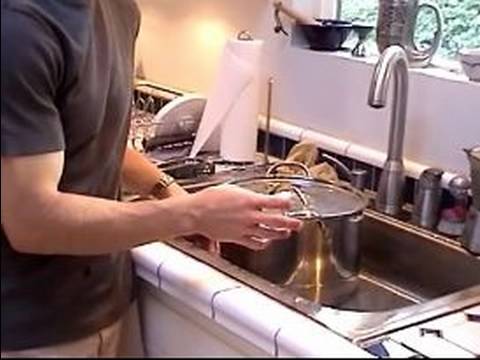 Nasıl Ev Demlemek Pilsner Bira İçin: Ev Pilsner Bira Demlenmiş İçin Otu Soğutma