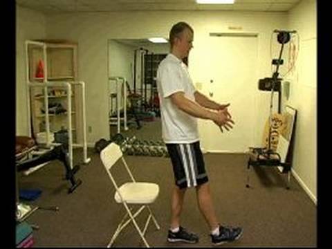 Alt Vücut Geliştirme Egzersizleri Çapraz: Nasıl Bir Sandalye Tabanca Daha Düşük Vücut Egzersiz Yapmak