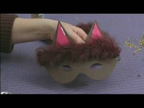 Köpük Yapma Çocuğun El Sanatları İçin Maskeler: Bir Kedi Maskesi Yapma