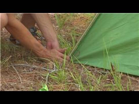 Bir Çadır Kurma: Nasıl Kazık Bir Çadır Aşağı Yapılır