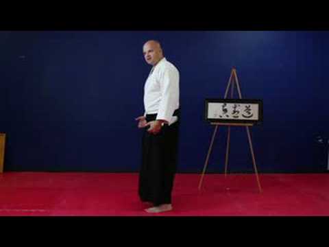 Aikido Egzersizleri Ve Uzanır: İpuçları Ayakta Aikido