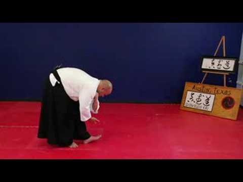 Aikido Egzersizleri Ve Uzanıyor: Aikido Dansçı Uzanıyor