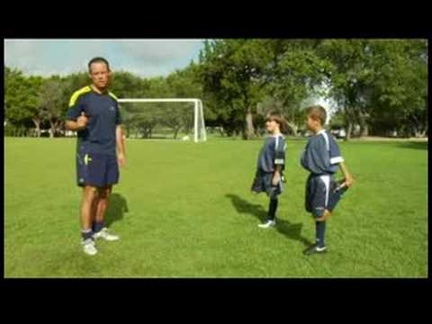 Futbol Nasıl Oynanır : Gençlik Futbol Uzanıyor Yapmak Nasıl 