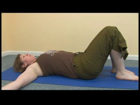 Yoga Kilo Kaybı Egzersizleri : Kilo Kaybı İçin Yoga: Supin Spinal Büküm
