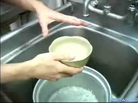 Kaliforniya Rulo Suşi Yapmak İçin Nasıl : California Suşi Rulo İçin Pirinç Suyu Ekle Nasıl 