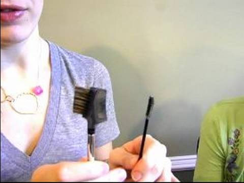 Nasıl Makyaj Fırçaları Kullanımı : Maskara Değnek Makyaj Fırçaları