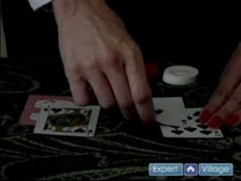 Bir Satıcı Blackjack Oynamayı Öğrenmek: Satıcı Blackjack Kartları Gösterilen
