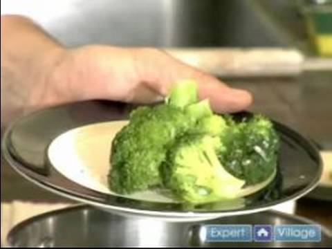 Sebze Pişirmek İçin Nasıl: Haşlanmış Brokoli Hizmet İçin İpuçları