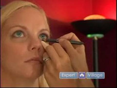 Smokey Eye Eyeliner Nasıl Uygulama İpuçları Ve Teknikleri Makyaj : 