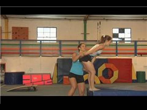 Jimnastik Hareketleri : Ters Takla Nasıl Bir Büküm Yapmak 