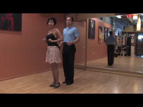 Dans Dersleri : Salsa Dansı Nasıl Yapılır: Temel